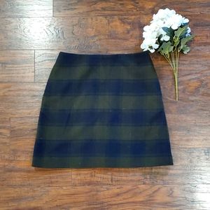 UNI QLO Mini Skirt Plaid Green and Black Size 4